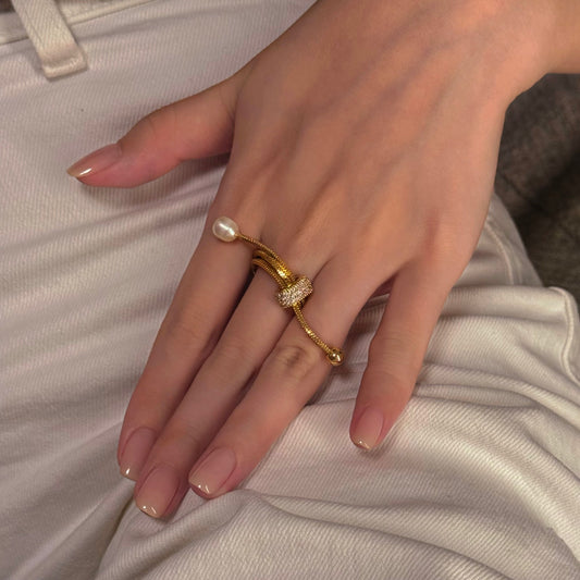 Parisian Pearl Twist Ring