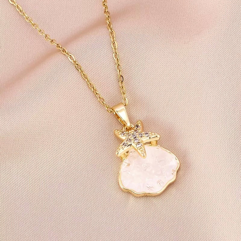 Seabreeze Star Shell Pendant Necklace